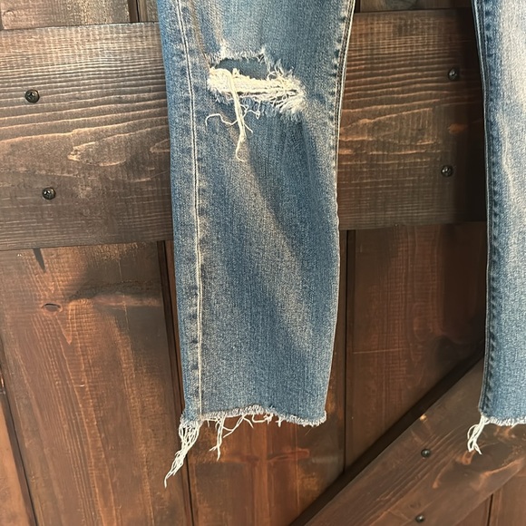 HUDSON BLAIR HIGH RISE BOOTCUT CROP LIGHTLY DISTRESSES JEANS SIZE 26 G24 - Picture 3 of 9